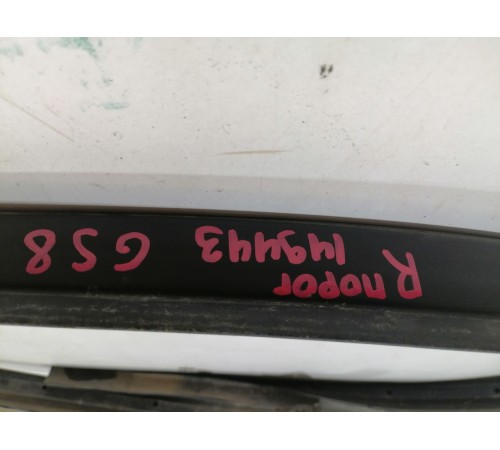 Уплотнитель порога правый