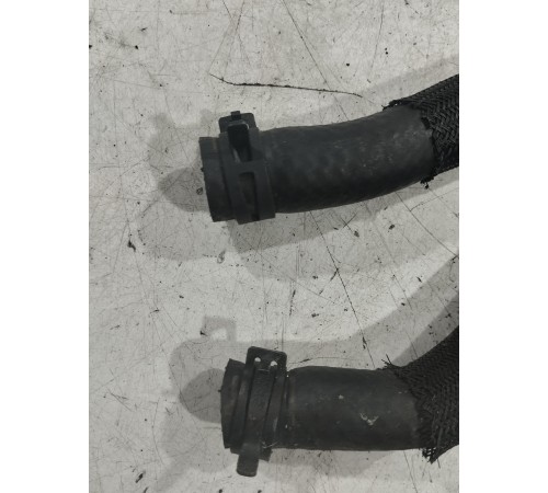 Патрубок системы охлаждения