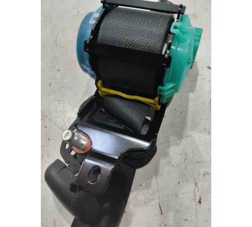 Ремень безопасности (задний правый)