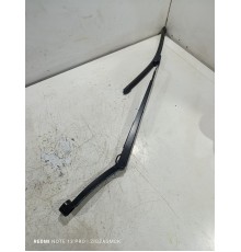 Поводок стеклоочистителя правый