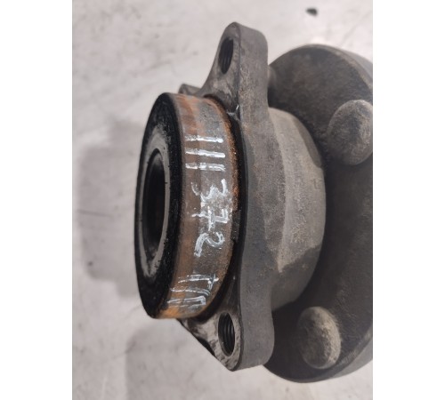 Ступица передняя правая