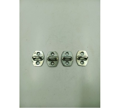 Комплект ответной части замка двери 4шт