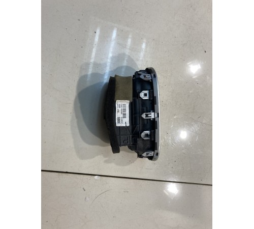 Дефлектор воздушный (левый)