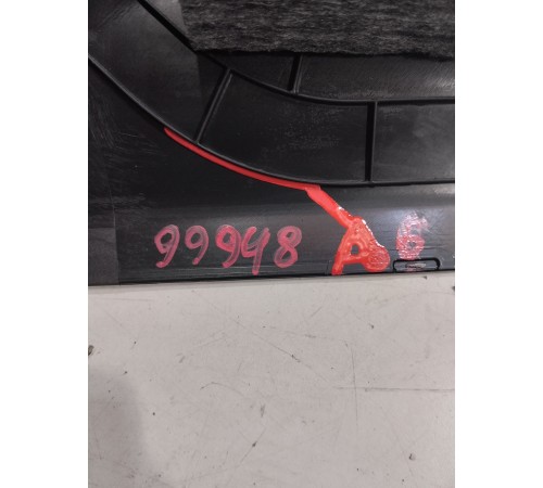 Обшивка центральной стойки(правая нижняя)