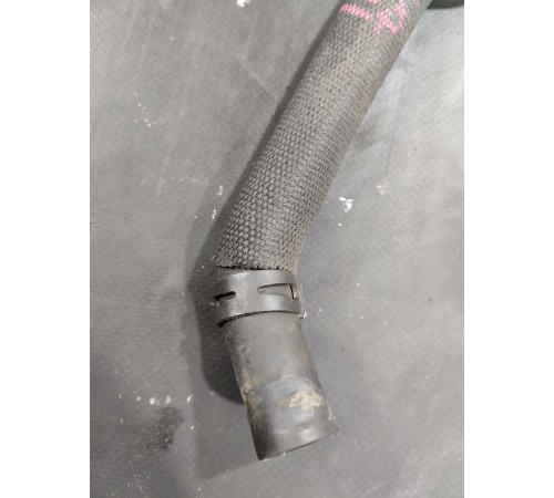 Патрубок системы охлаждения