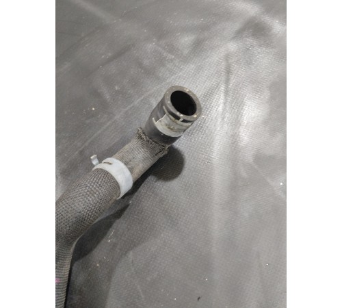 Патрубок системы охлаждения