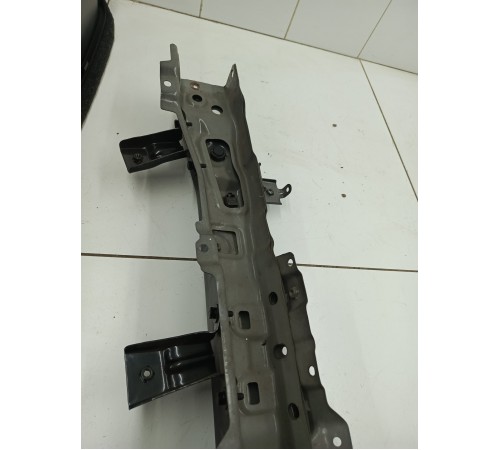 Кронштейн радиатора верхний