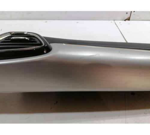 Накладка торпедо декоративная