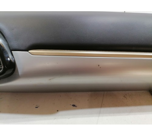 Накладка торпедо декоративная