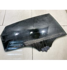 Стекло (заднее, прпавое) триплекс