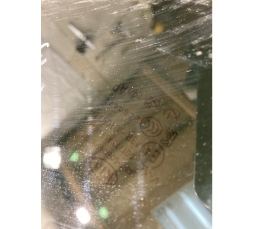 Стекло (заднее, прпавое) триплекс