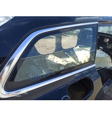 Глухое стекло заднее правое