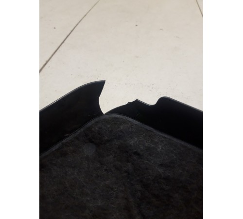 Декоративная крышка двигателя