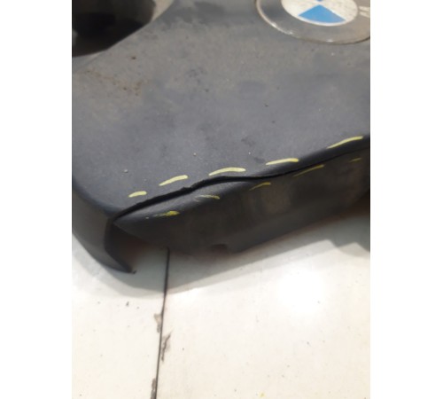 Декоративная крышка двигателя