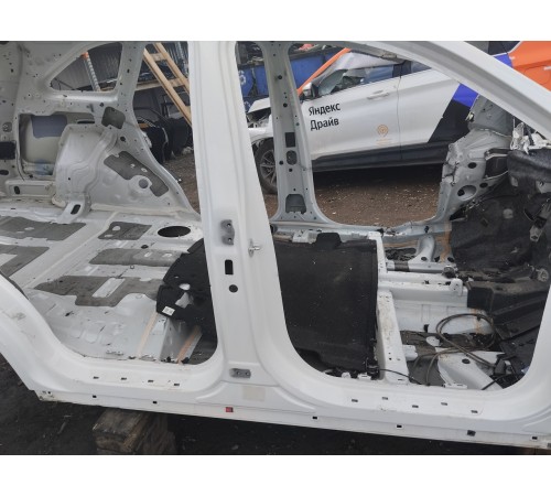 Порог со стойкой правый