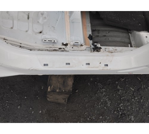 Порог со стойкой правый