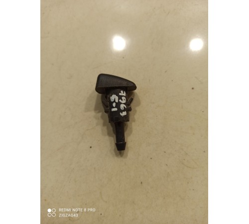 Форсунка омывателя лобового стекла