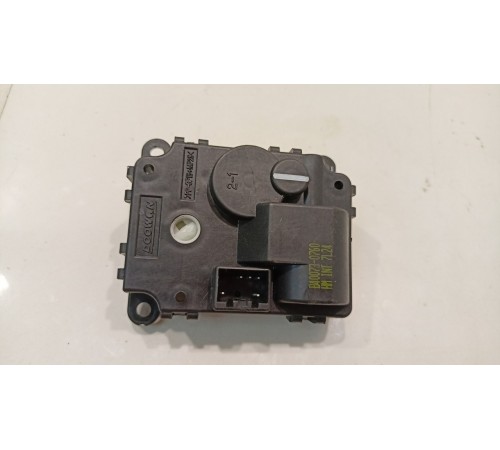 Электропривод заслонки отопителя