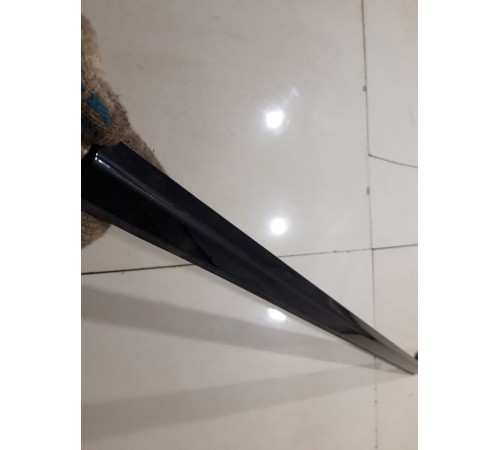 Уплотнитель стекла (передний правый наружный)