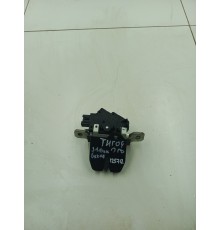 Замок крышки багажника