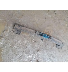 Усилитель бампера передний