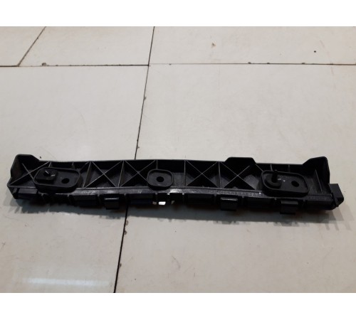 Кронштейн заднего бампера (левый)