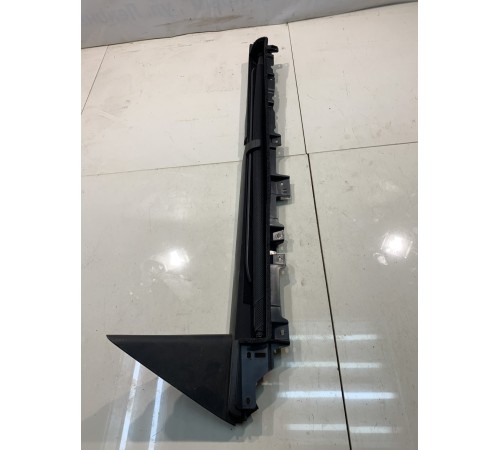 Шторка солнцезащитная (задняя, левая)