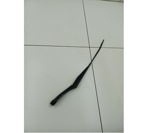 Поводок стеклоочистителя левый