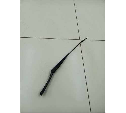 Поводок стеклоочистителя левый