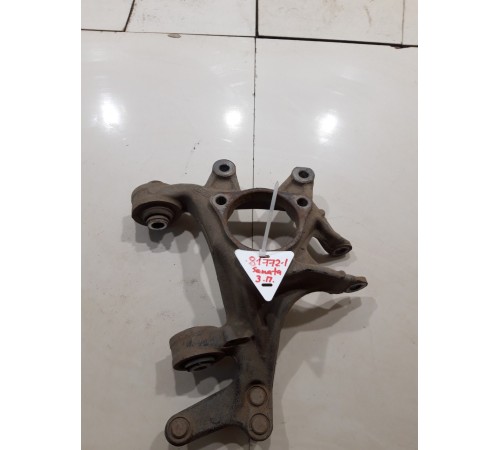 Кулак поворотный(задний правый)