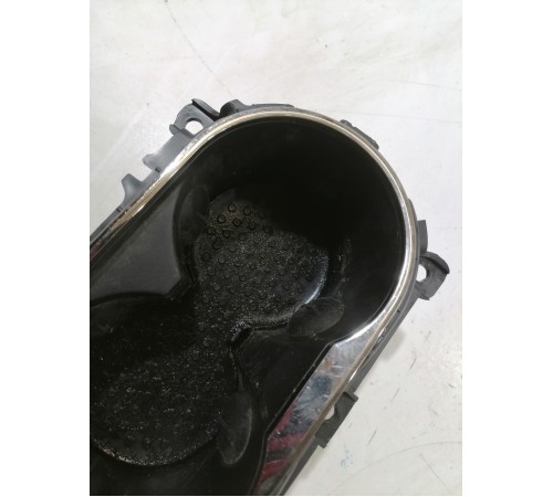 Накладка центральной консоли подстаканник