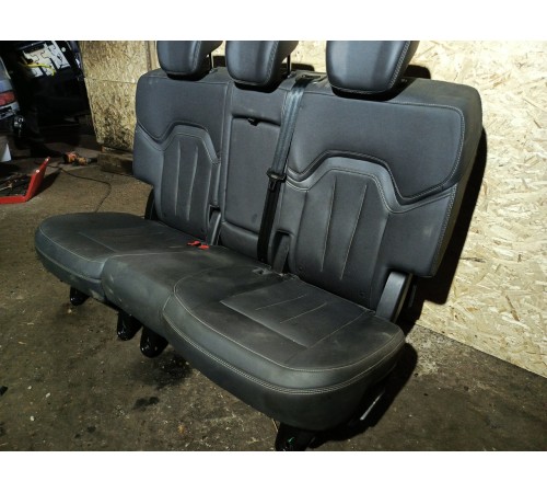 Сиденье задний ряд