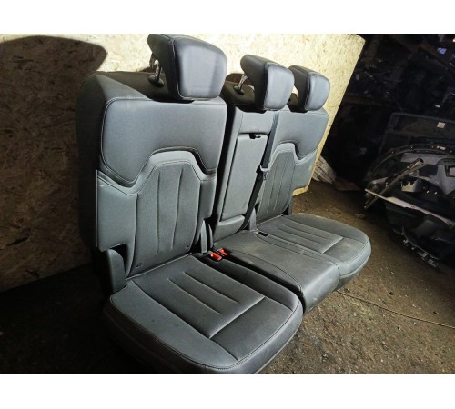 Сиденье задний ряд