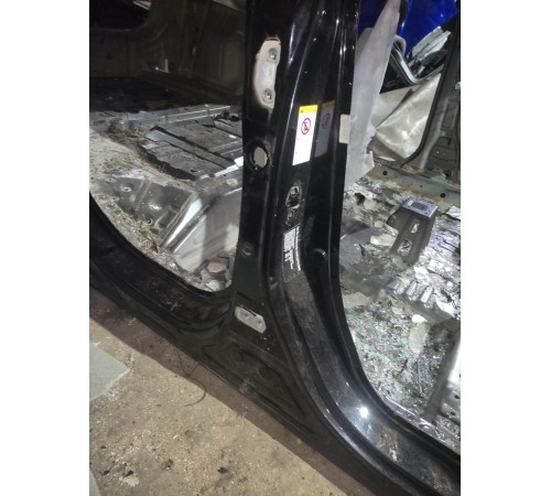 Порог со стойкой (правый)