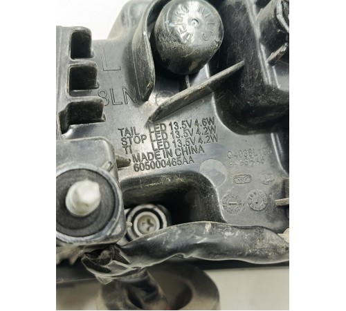 Фонарь задний левый