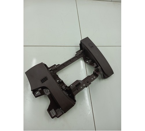 Накладка торпедо правая нижняя