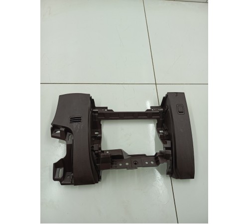 Накладка торпедо правая нижняя