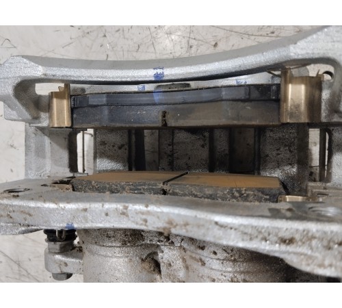 Суппорт тормозной передний правый