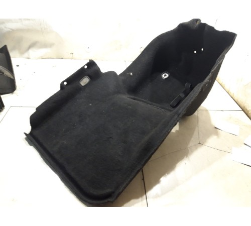 Обшивка багажника(правая)