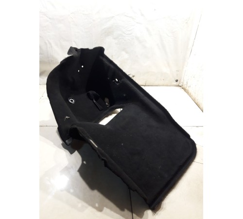 Обшивка багажника(правая)