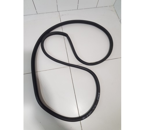 Уплотнитель двери задний левый