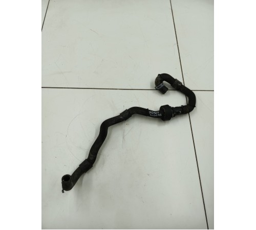 Патрубок системы охлаждения