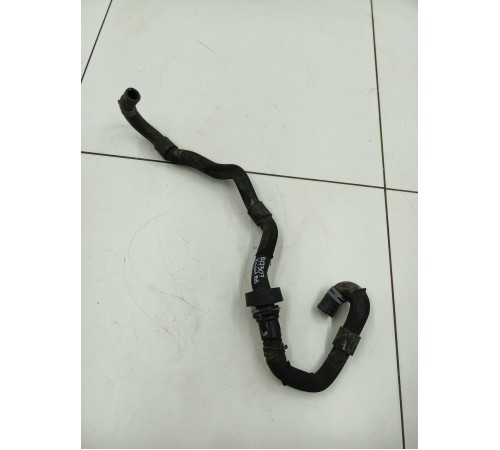 Патрубок системы охлаждения