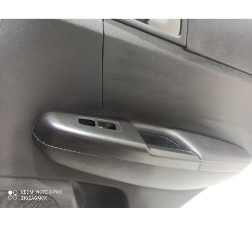 Обшивка двери (задняя правая)