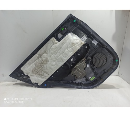 Обшивка двери (задняя правая)