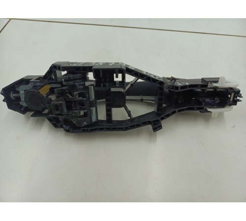 Ручка двери передняя правая внешняя