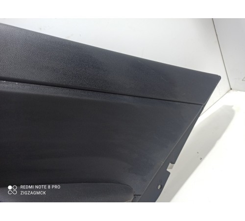 Обшивка двери (задняя правая)