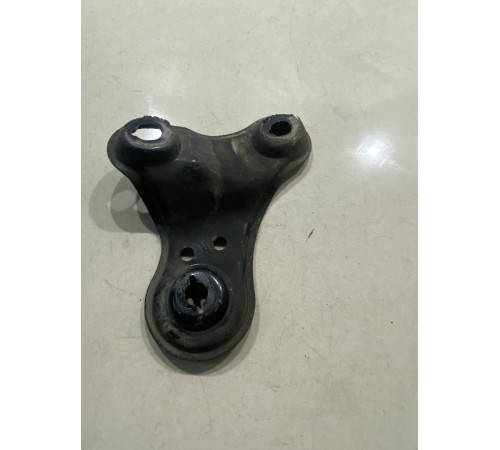 Кронштейн(крепление) кузова правый