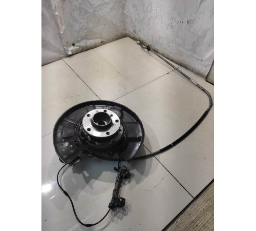 Поворотный кулак (задний, правый)