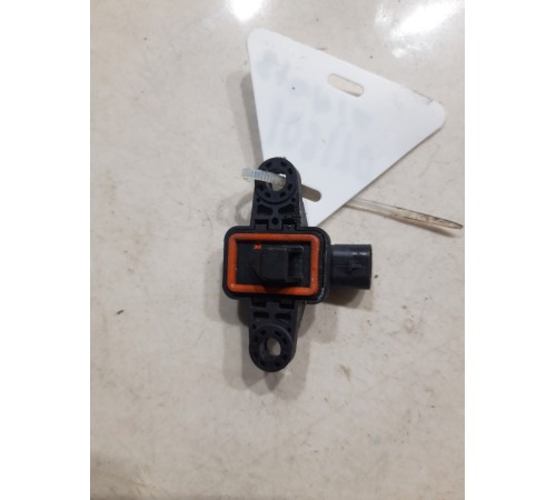 Датчик удара (AIRBAG) передний левый